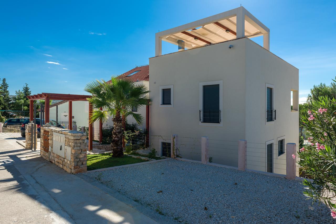 מילנה Villa Old Mill מראה חיצוני תמונה